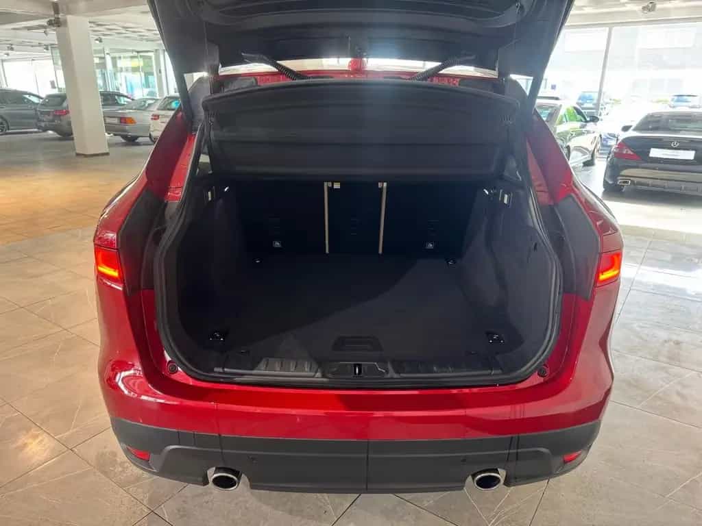 Jaguar F-Pace F-PACE Prestige AWD 06/2017-photo-8