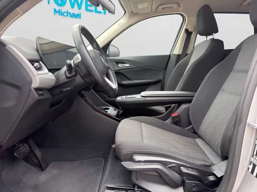 BMW X1 1.5 Aut. KAM LED APP NAV DAB KLIMAAUT TÜV Neu 06/2024-photo-11