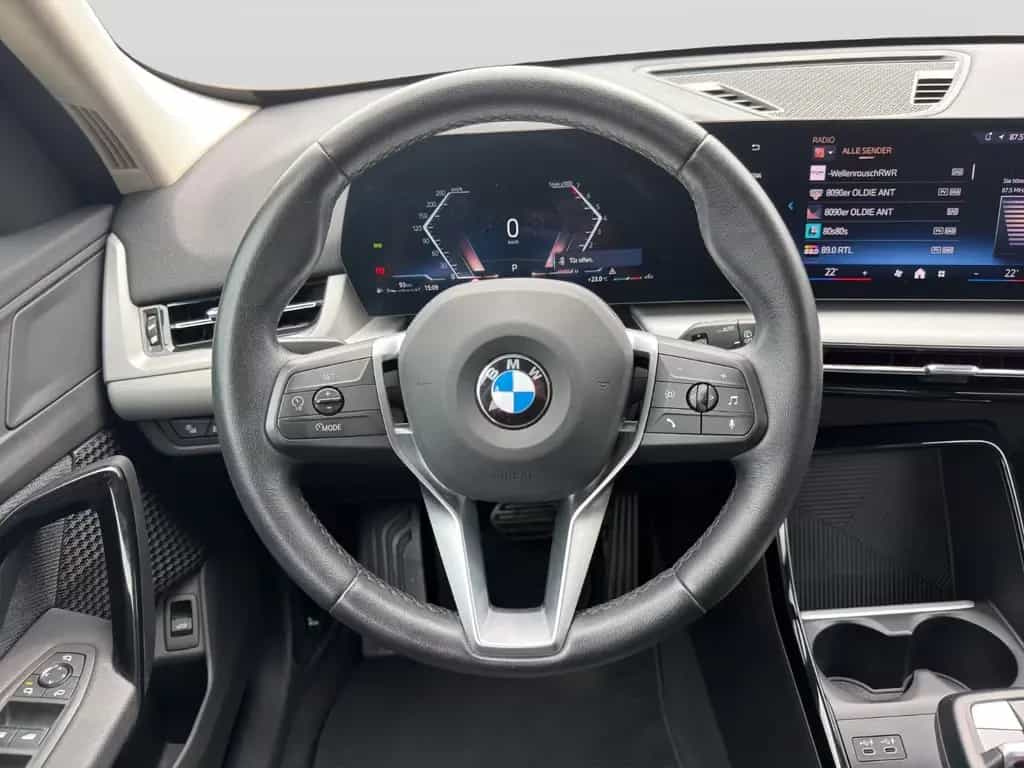 BMW X1 1.5 Aut. KAM LED APP NAV DAB KLIMAAUT TÜV Neu 06/2024-photo-19