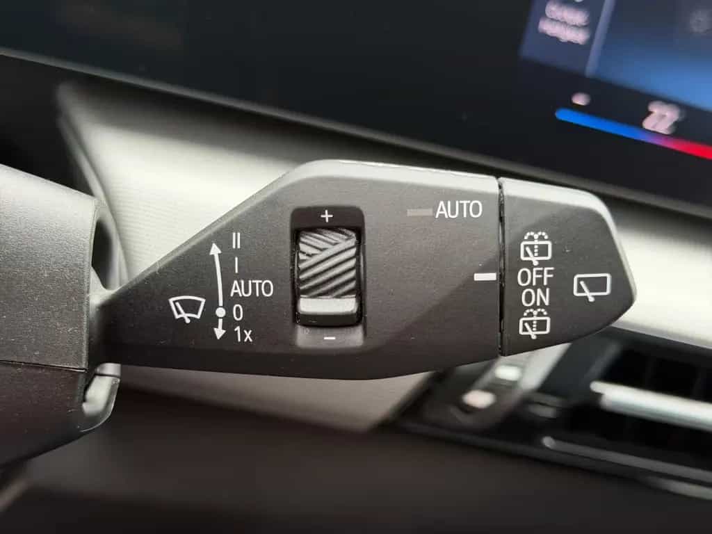 BMW X1 1.5 Aut. KAM LED APP NAV DAB KLIMAAUT TÜV Neu 06/2024-photo-22