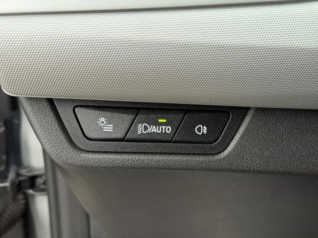 BMW X1 1.5 Aut. KAM LED APP NAV DAB KLIMAAUT TÜV Neu 06/2024-photo-30
