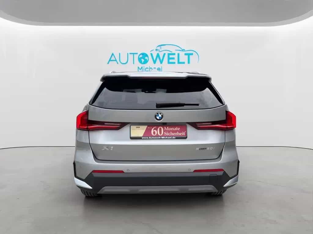 BMW X1 1.5 Aut. KAM LED APP NAV DAB KLIMAAUT TÜV Neu 06/2024-photo-5