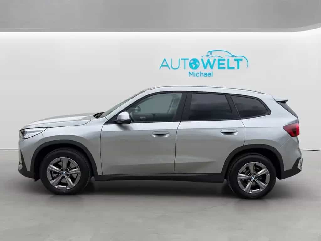 BMW X1 1.5 Aut. KAM LED APP NAV DAB KLIMAAUT TÜV Neu 06/2024-photo-7