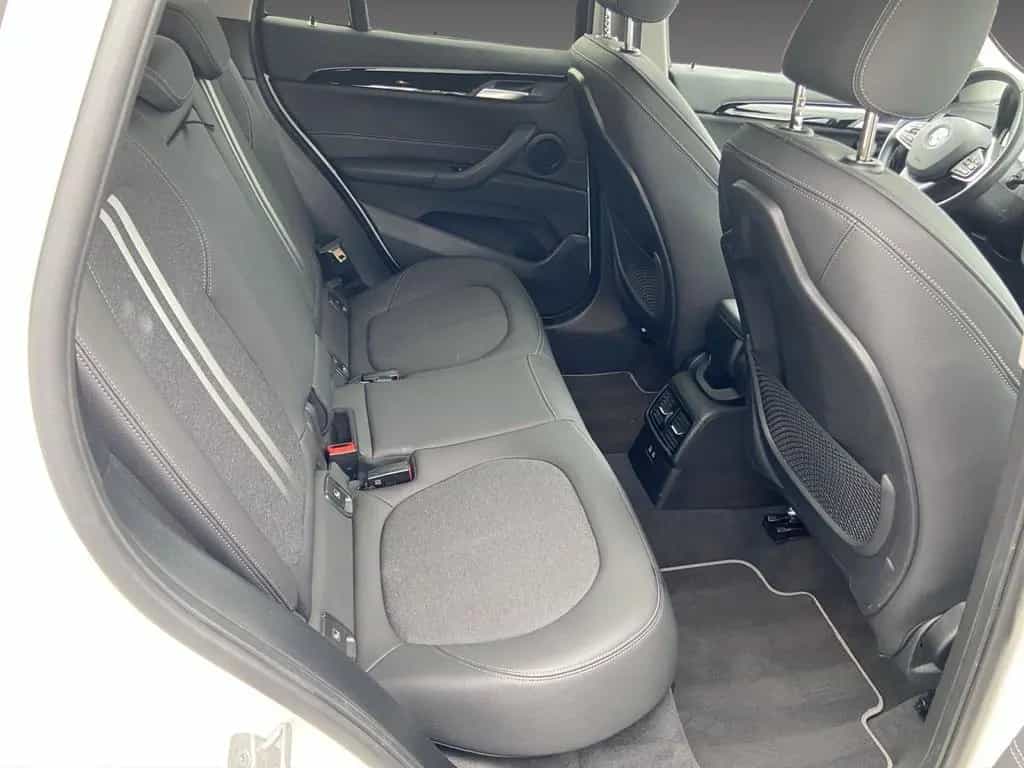 BMW X1 sDrive 18 i Sport Line *AHK*KAMERA*BUSINESS* 11/2021-photo-11