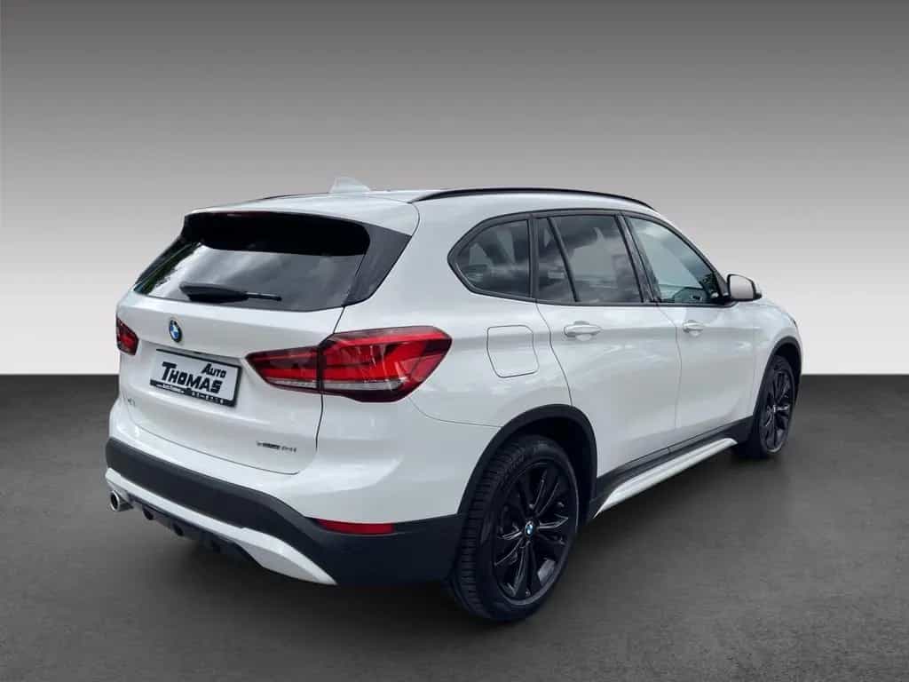 BMW X1 sDrive 18 i Sport Line *AHK*KAMERA*BUSINESS* 11/2021-photo-3