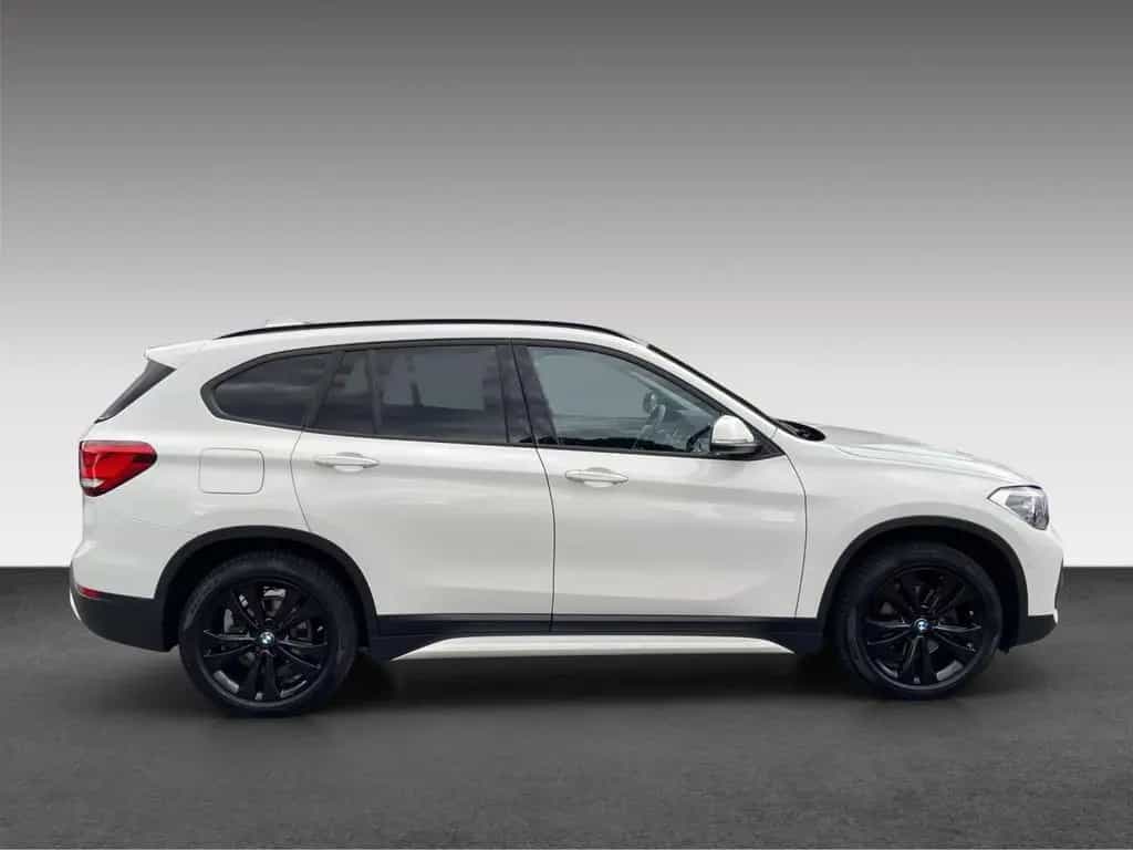 BMW X1 sDrive 18 i Sport Line *AHK*KAMERA*BUSINESS* 11/2021-photo-4