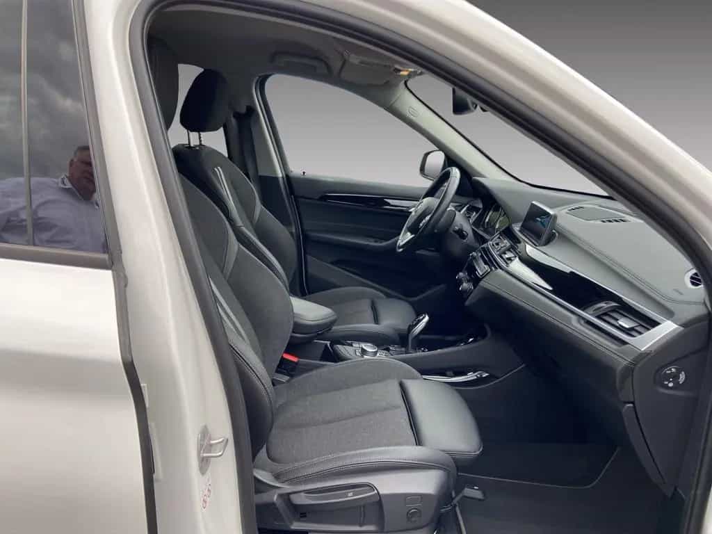 BMW X1 sDrive 18 i Sport Line *AHK*KAMERA*BUSINESS* 11/2021-photo-8