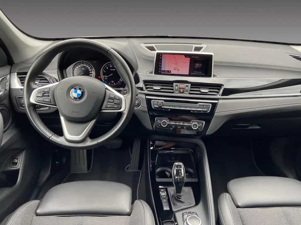 BMW X1 sDrive 18 i Sport Line *AHK*KAMERA*BUSINESS* 11/2021-photo-9