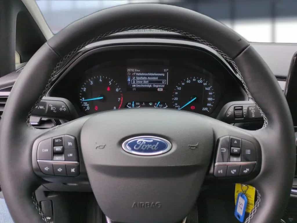 Ford Fiesta 1.0 EcoBoost Titanium Mild-Hybrid LED 04/2022-photo-11