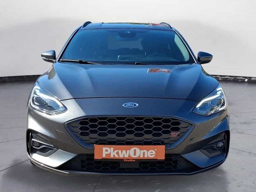 Ford Focus ST Turnier AHK*ACC*NAVI*KAMERA*SHZ*LHZ*KEY 10/2021-photo-5