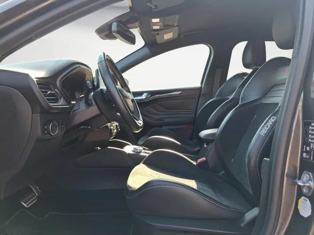 Ford Focus ST Turnier AHK*ACC*NAVI*KAMERA*SHZ*LHZ*KEY 10/2021-photo-6