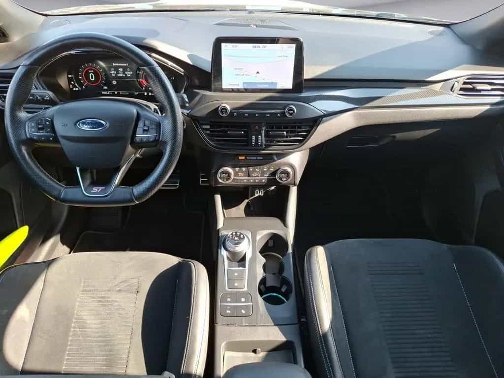 Ford Focus ST Turnier AHK*ACC*NAVI*KAMERA*SHZ*LHZ*KEY 10/2021-photo-9