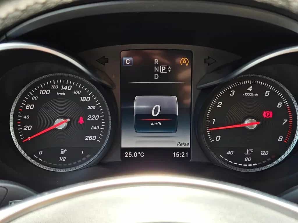 Mercedes-Benz C 400 4Matic Edition 1 LED*Keyless*Designo Innen 04/2015-photo-34