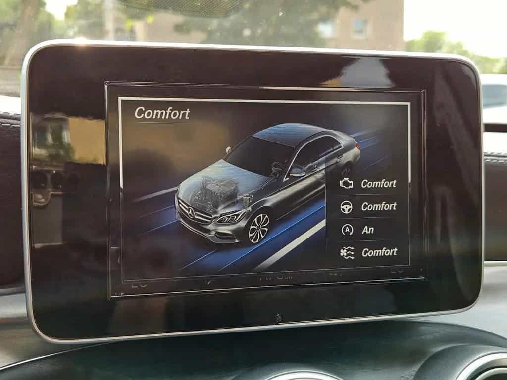 Mercedes-Benz C 400 4Matic Edition 1 LED*Keyless*Designo Innen 04/2015-photo-42