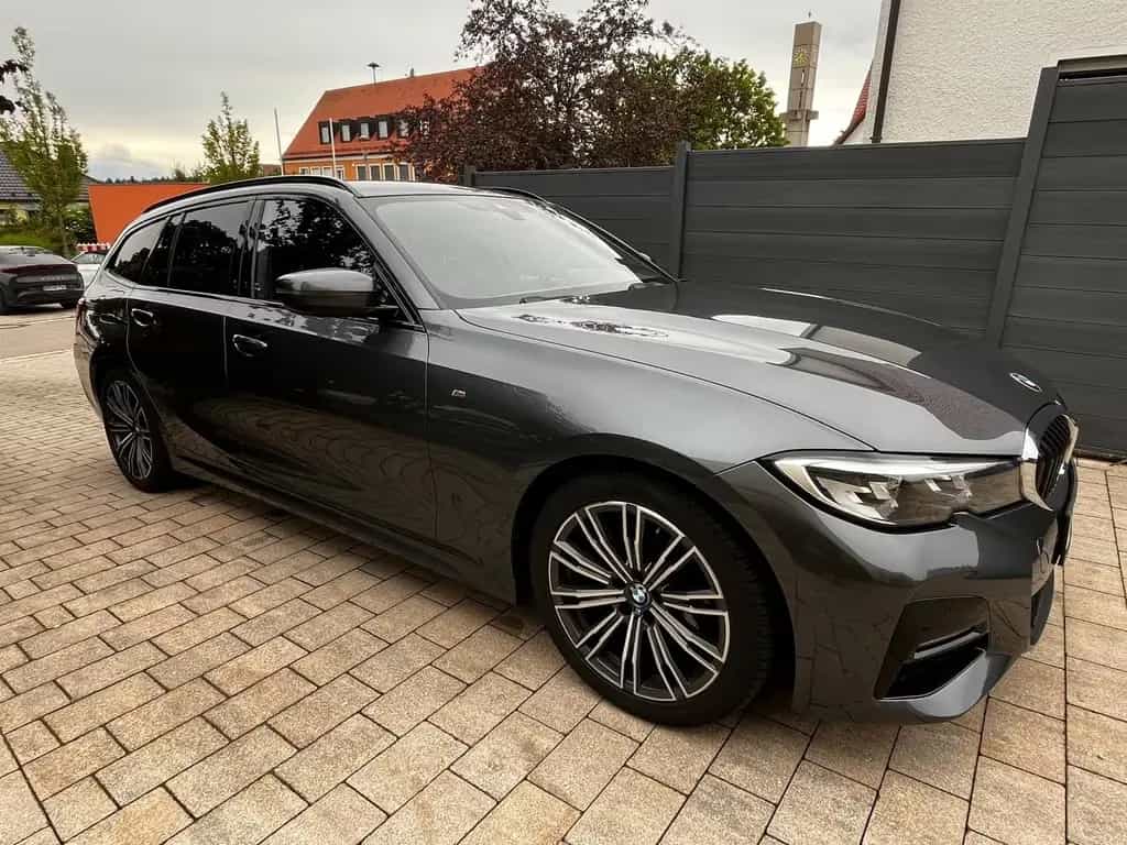 BMW 320 i Touring M Sport Auto M Sport 04/2020-photo-2