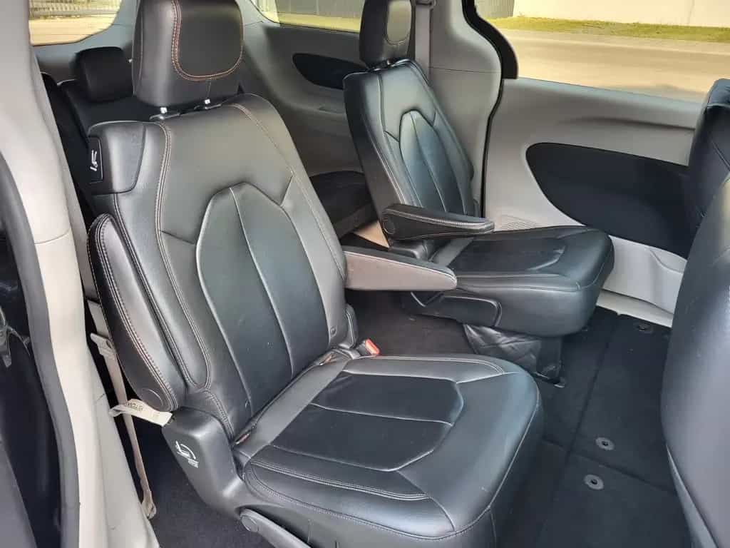Chrysler Pacifica 3.6 V6/7-Sitze/NAVI/el.Türe/LEDER 07/2017-photo-16