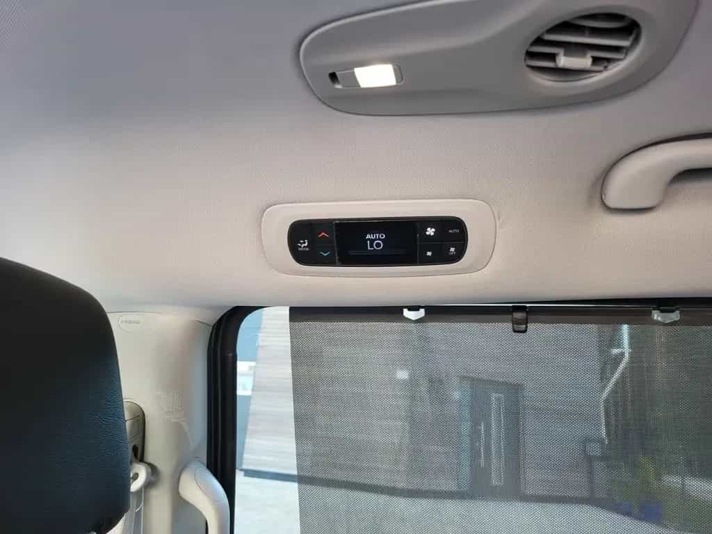 Chrysler Pacifica 3.6 V6/7-Sitze/NAVI/el.Türe/LEDER 07/2017-photo-18