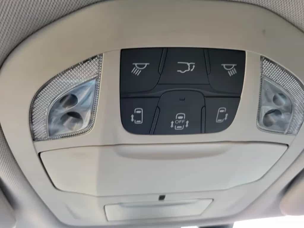 Chrysler Pacifica 3.6 V6/7-Sitze/NAVI/el.Türe/LEDER 07/2017-photo-20