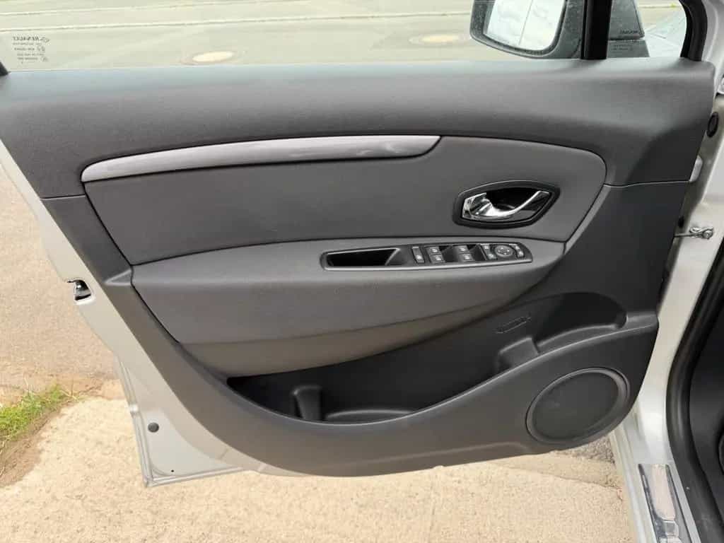 Renault Grand Scenic ENERGY/SteuerketteNeu7SitzeTüv-Neu 03/2015-photo-12