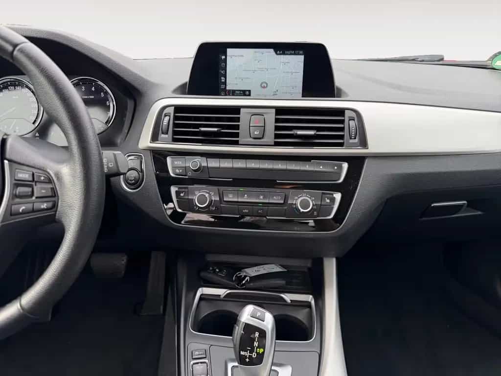 BMW 118 1 Limousine 5-trg.LED/Navi/8Fach/Garantie 05/2019-photo-12