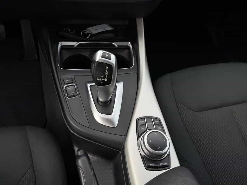 BMW 118 1 Limousine 5-trg.LED/Navi/8Fach/Garantie 05/2019-photo-17