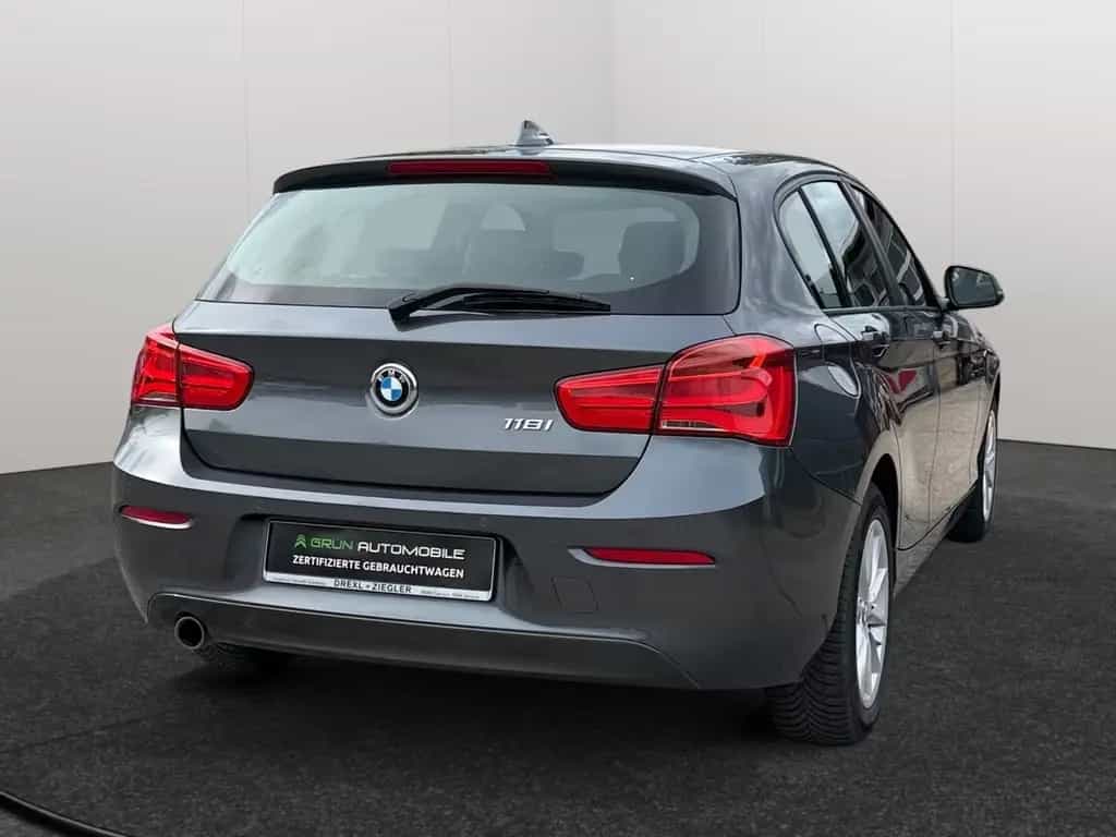 BMW 118 1 Limousine 5-trg.LED/Navi/8Fach/Garantie 05/2019-photo-5