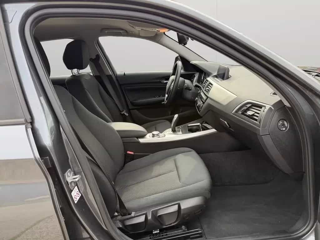 BMW 118 1 Limousine 5-trg.LED/Navi/8Fach/Garantie 05/2019-photo-9