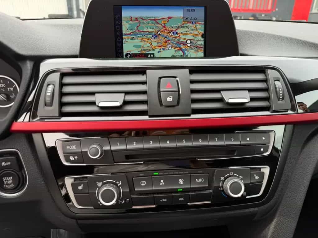 BMW 420 i Coupe xDrive Sport Line/LED/AHK/Garantie 01/2014-photo-17