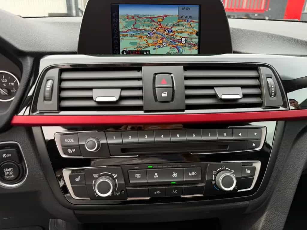 BMW 420 i Coupe xDrive Sport Line/LED/AHK/Garantie 01/2014-photo-18