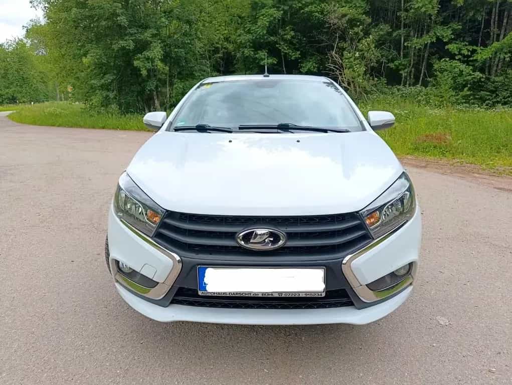 Lada Vesta 1.6 16V Automatik - 07/2017-photo-2