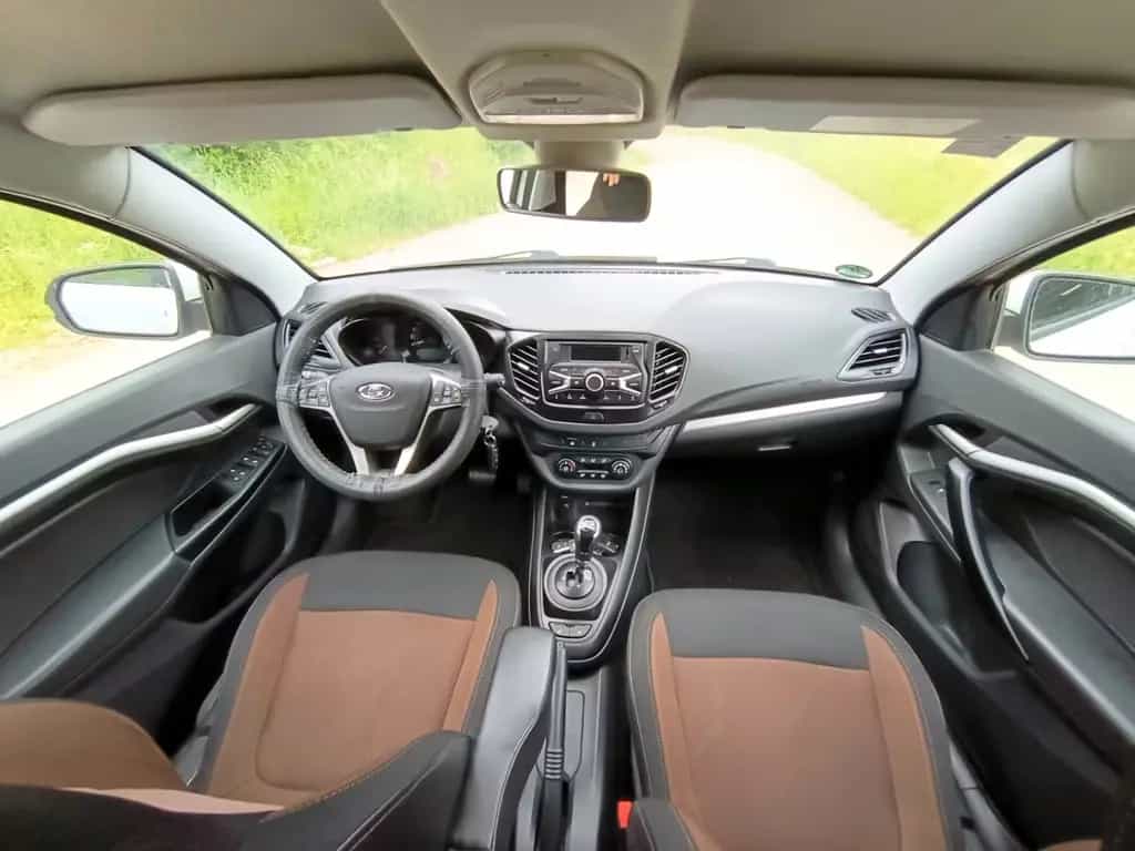 Lada Vesta 1.6 16V Automatik - 07/2017-photo-9