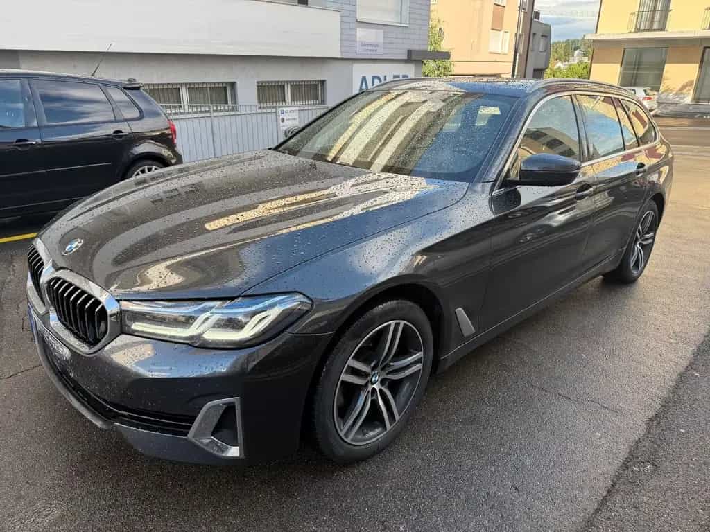 BMW 520 d xDrive Touring Pano/HuD/Memory/Leder/AHK 07/2021-photo-0