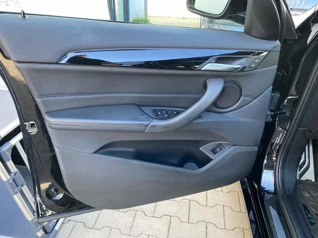 BMW X1 xDrive 20 i M Sport/Business-Paket/Pano/Navi 04/2018-photo-13