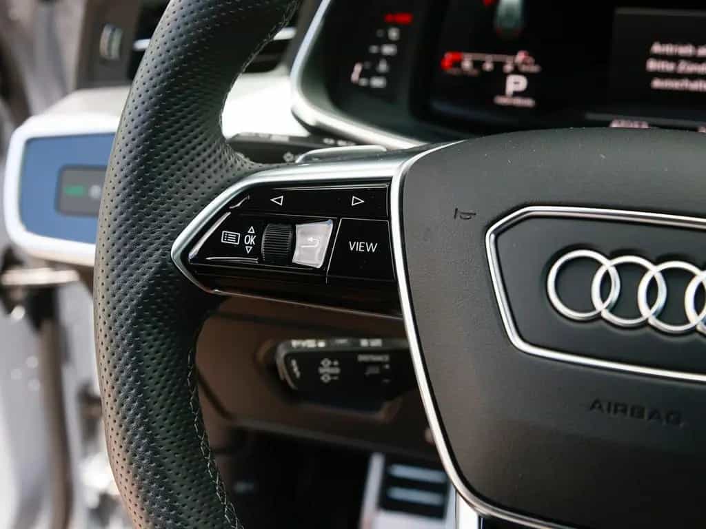 Audi A6 Avant 45 TFSI S line Navi AHK Kamera Virtual+ 02/2023-photo-17