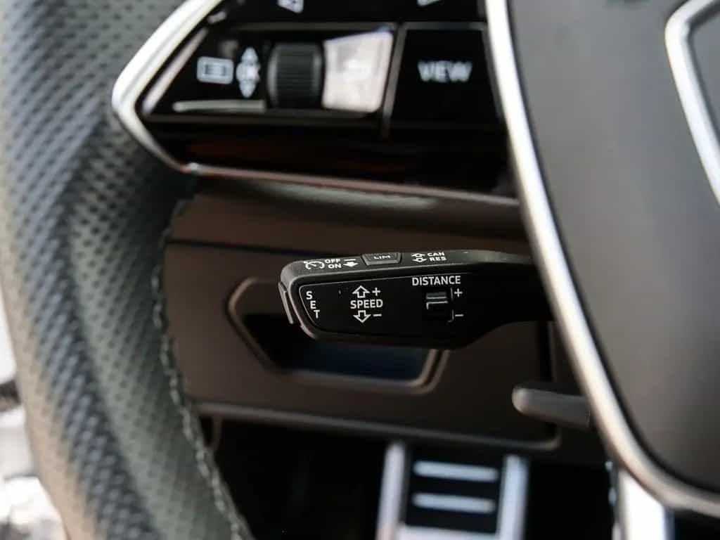 Audi A6 Avant 45 TFSI S line Navi AHK Kamera Virtual+ 02/2023-photo-18