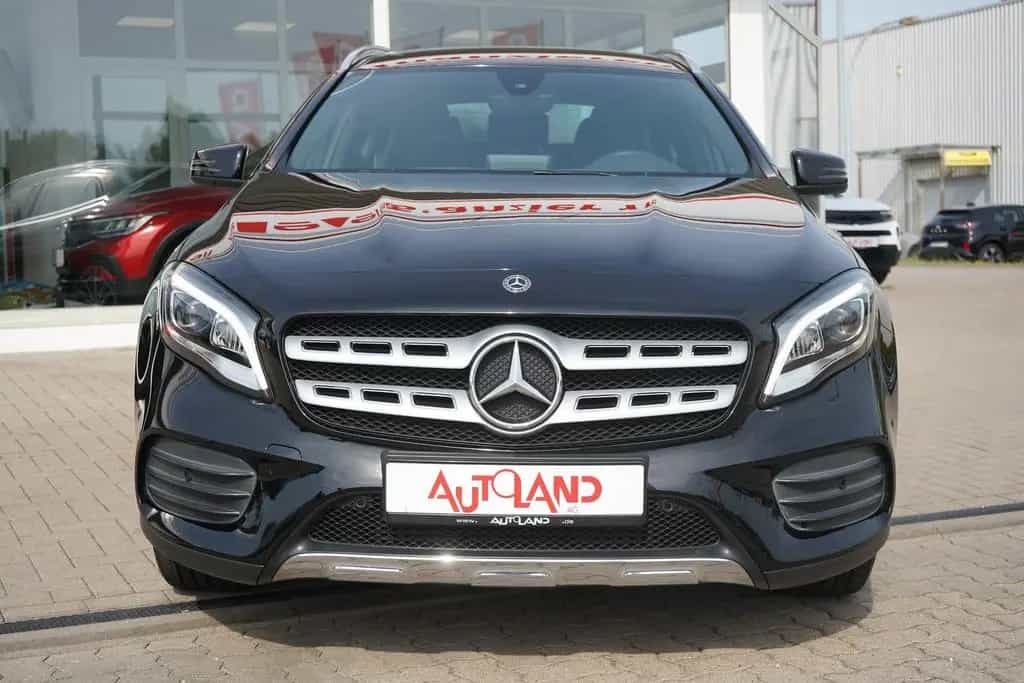 Mercedes-Benz GLA 200 Peak Edition LED Alcantara AHK Navi PDC 12/2017-photo-7