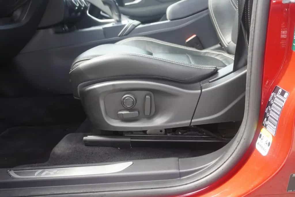Jaguar E-Pace 2.0 R-Dynamic SE AWD LED Navi Panorama 04/2021-photo-22