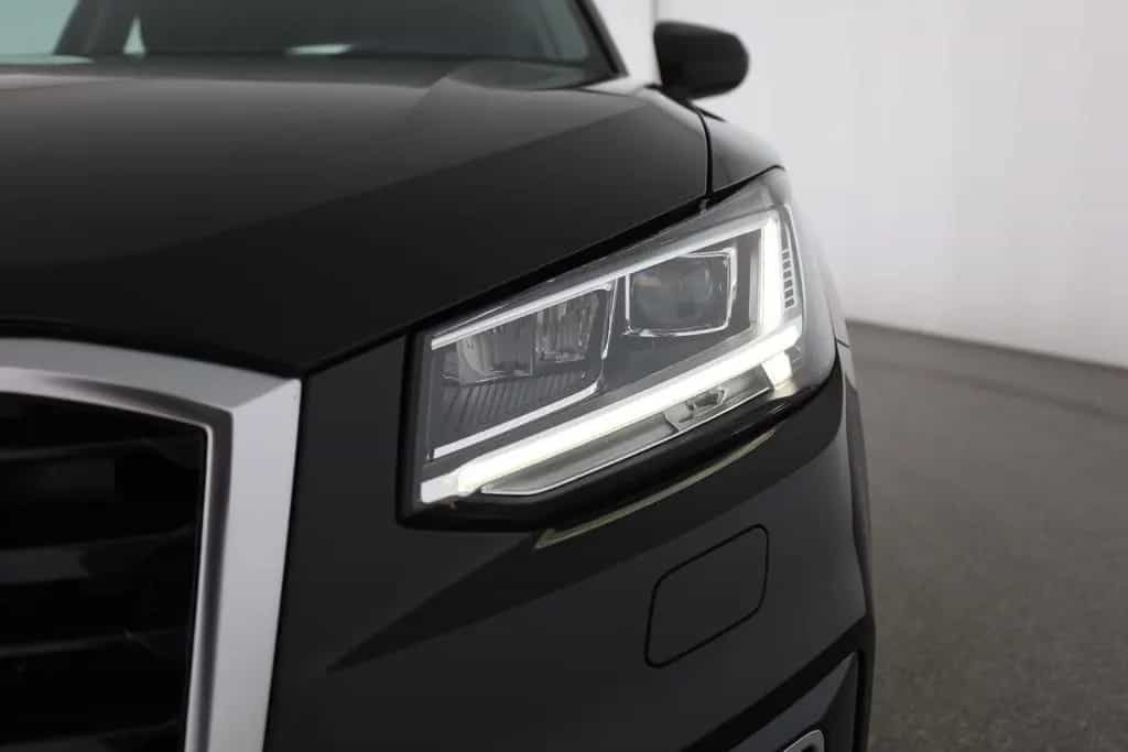 Audi Q2 35 TFSI LED AHK Navi Sitzheizung DAB PDC 05/2020-photo-30