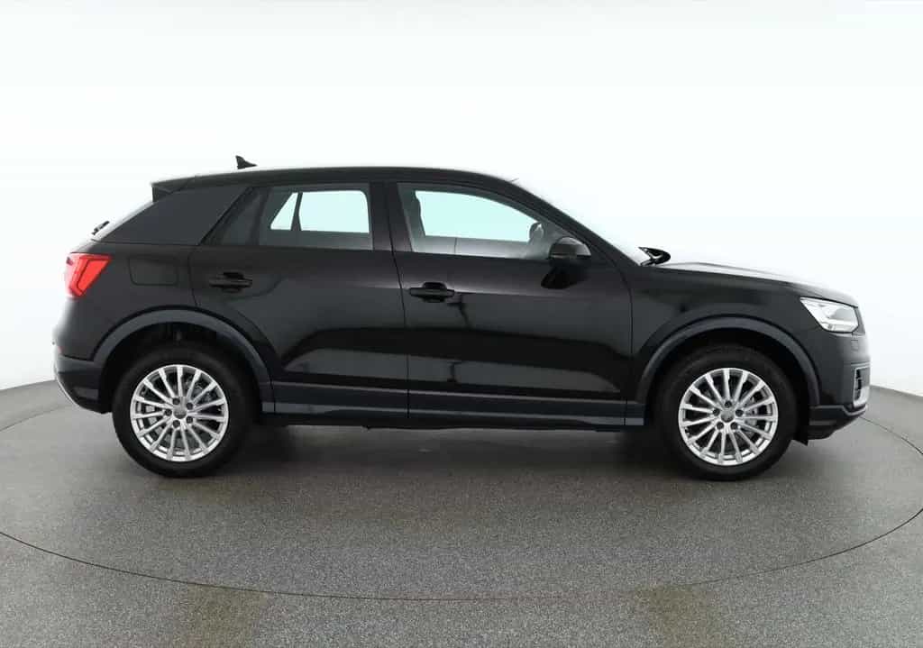 Audi Q2 35 TFSI LED AHK Navi Sitzheizung DAB PDC 05/2020-photo-5