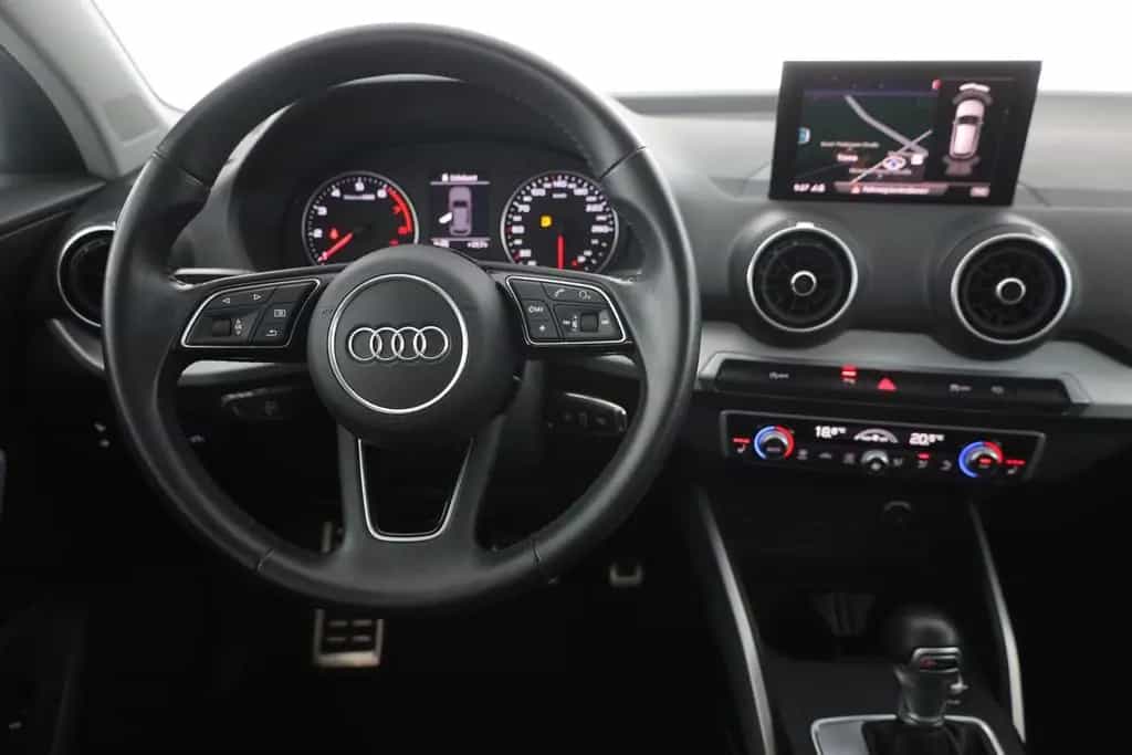 Audi Q2 35 TFSI LED AHK Navi Sitzheizung DAB PDC 05/2020-photo-9