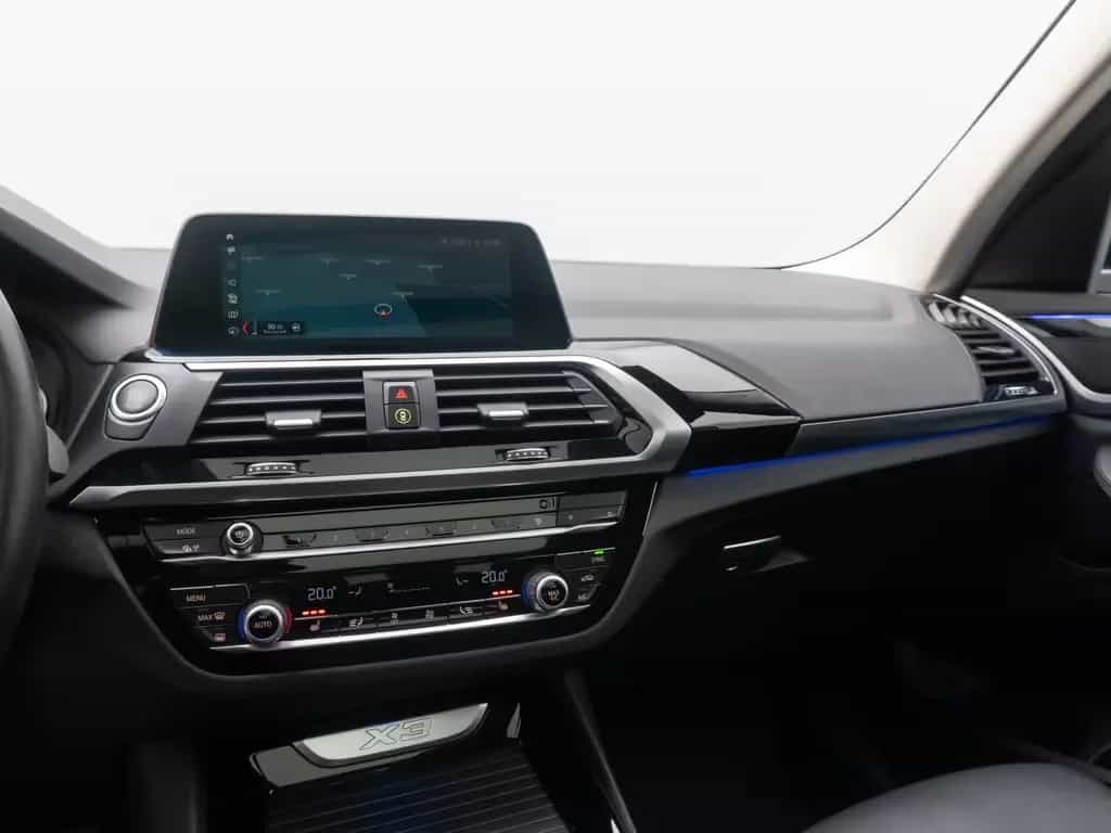 BMW X3 xD20d xLine Panorama Sport Individual 18Zoll 11/2020-photo-20