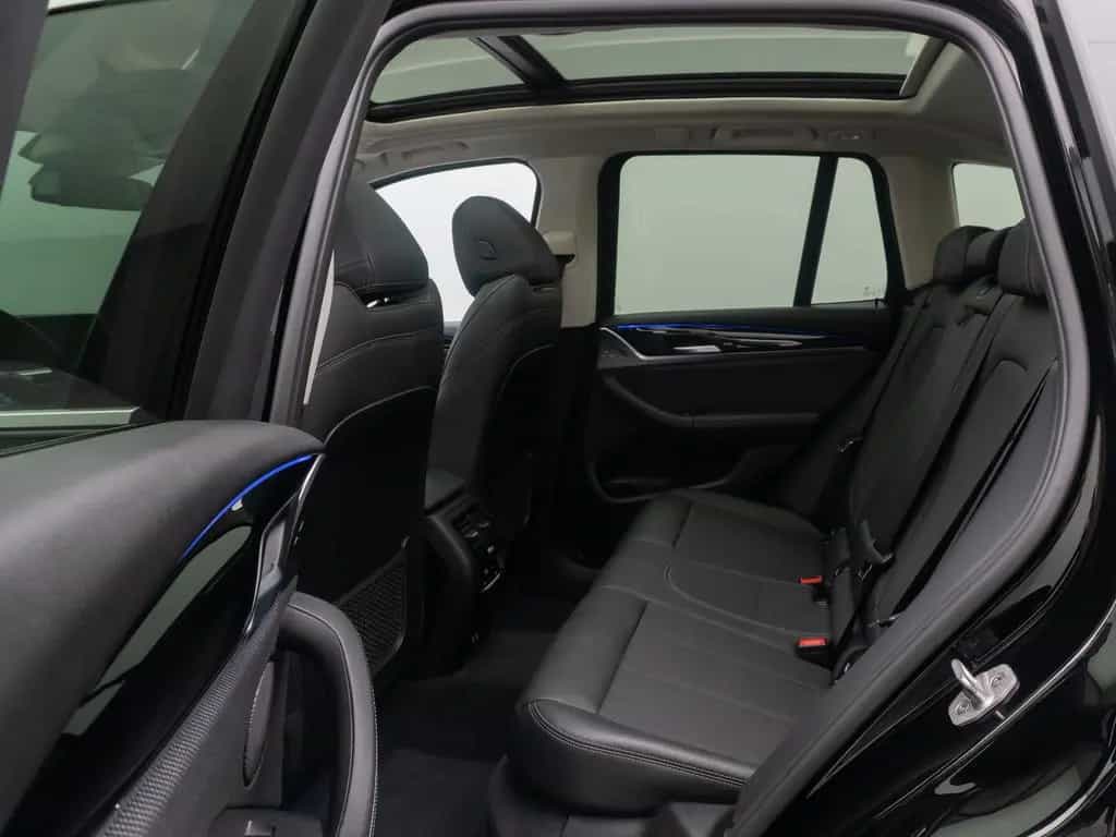 BMW X3 xD20d xLine Panorama Sport Individual 18Zoll 11/2020-photo-24