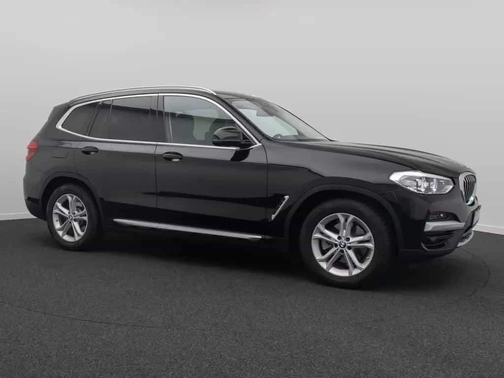 BMW X3 xD20d xLine Panorama Sport Individual 18Zoll 11/2020-photo-3