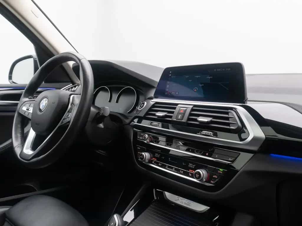 BMW X3 xD20d xLine Panorama Sport Individual 18Zoll 11/2020-photo-37