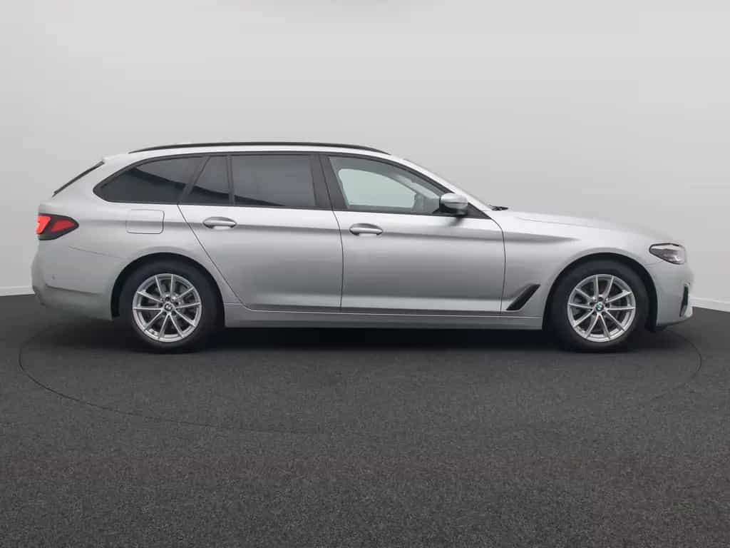 BMW 520 d Kamera DAB 4xKlima Alarm GeschwindigReg 10/2020-photo-4
