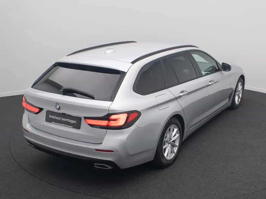 BMW 520 d Kamera DAB 4xKlima Alarm GeschwindigReg 10/2020-photo-6