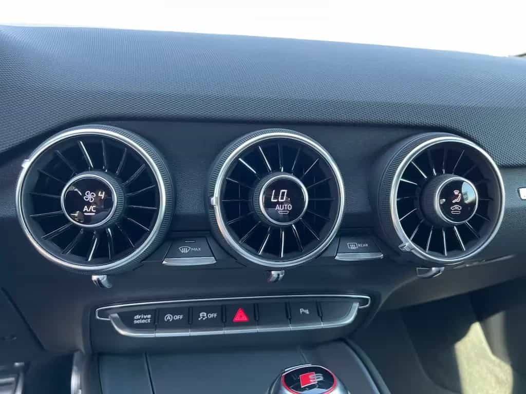 Audi TT Roadster S Line Competition plus 5 J Garantie 03/2024-photo-19