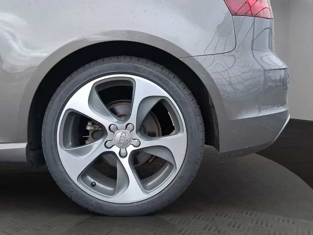 Audi A3 ambiente ultra+ALCANTARA*S-LINE*SCHECKHEFT* 08/2014-photo-17