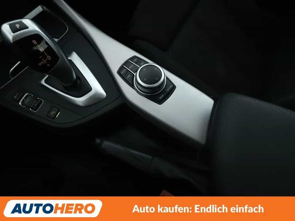 BMW 218 2er 218i M Sport Aut.*NAVI*LED*TEMPO* 09/2020-photo-23