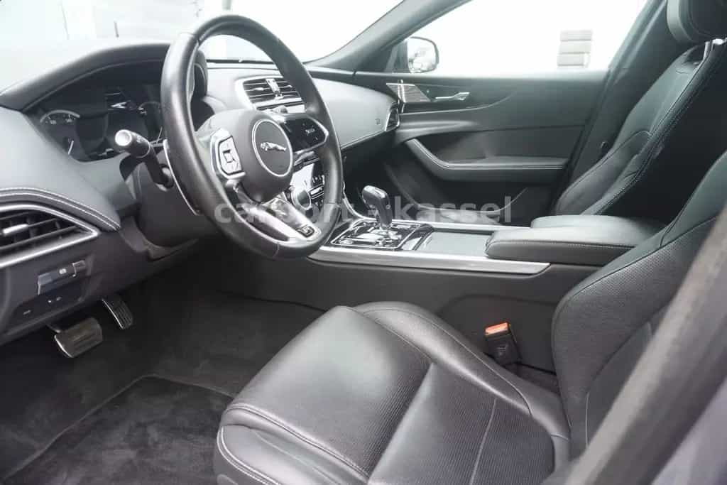Jaguar XE R-Dynamic Black Meridian/Standhzg/LED 02/2023-photo-14